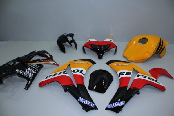 HONDA CBR 1000RR 2008/2011  CARENA VERNICIATA REPSOL stradale abs